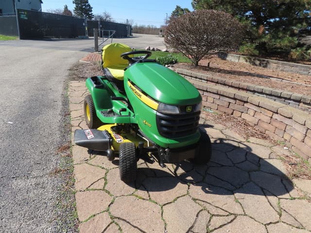 Image of John Deere X300 equipment image 2