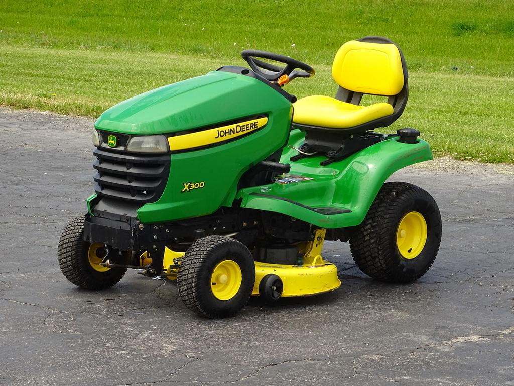 Image of John Deere X300 Primary image