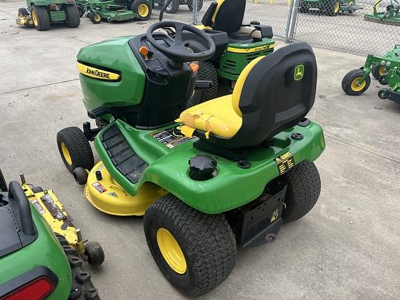 Image of John Deere X300 equipment image 3