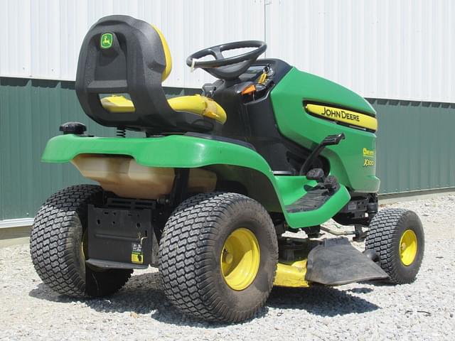 Image of John Deere X300 equipment image 4