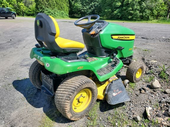 Image of John Deere X304 equipment image 3