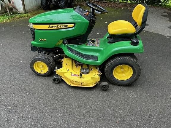 Image of John Deere X320 equipment image 2