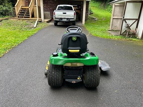 Image of John Deere X320 equipment image 1