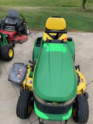 Image of John Deere X320 equipment image 4