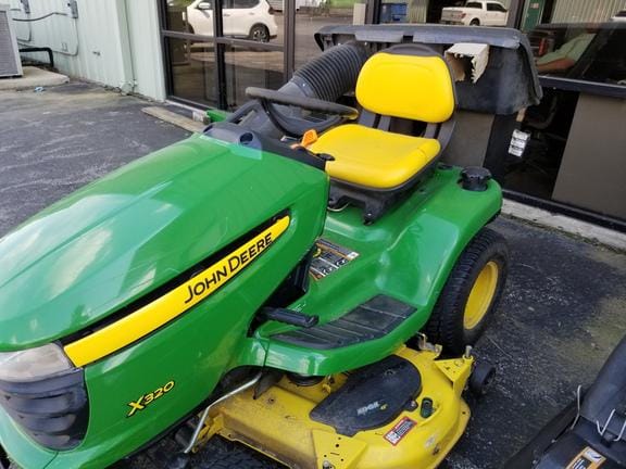 Main image John Deere X320