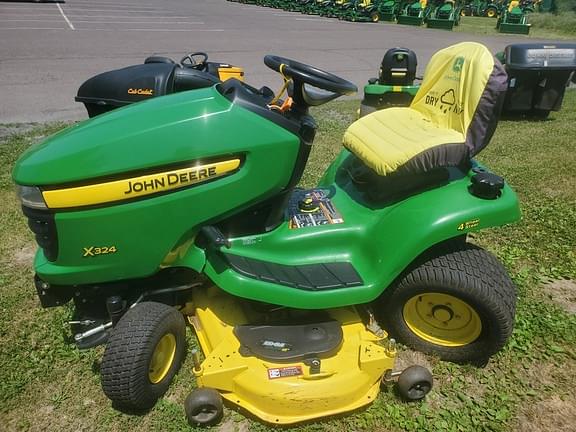 Image of John Deere X324 equipment image 3