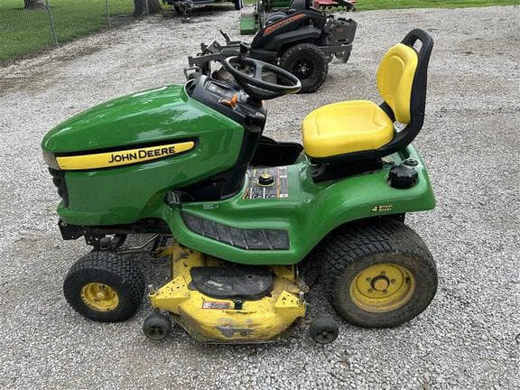 Image of John Deere X324 equipment image 2