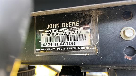 Image of John Deere X324 equipment image 4