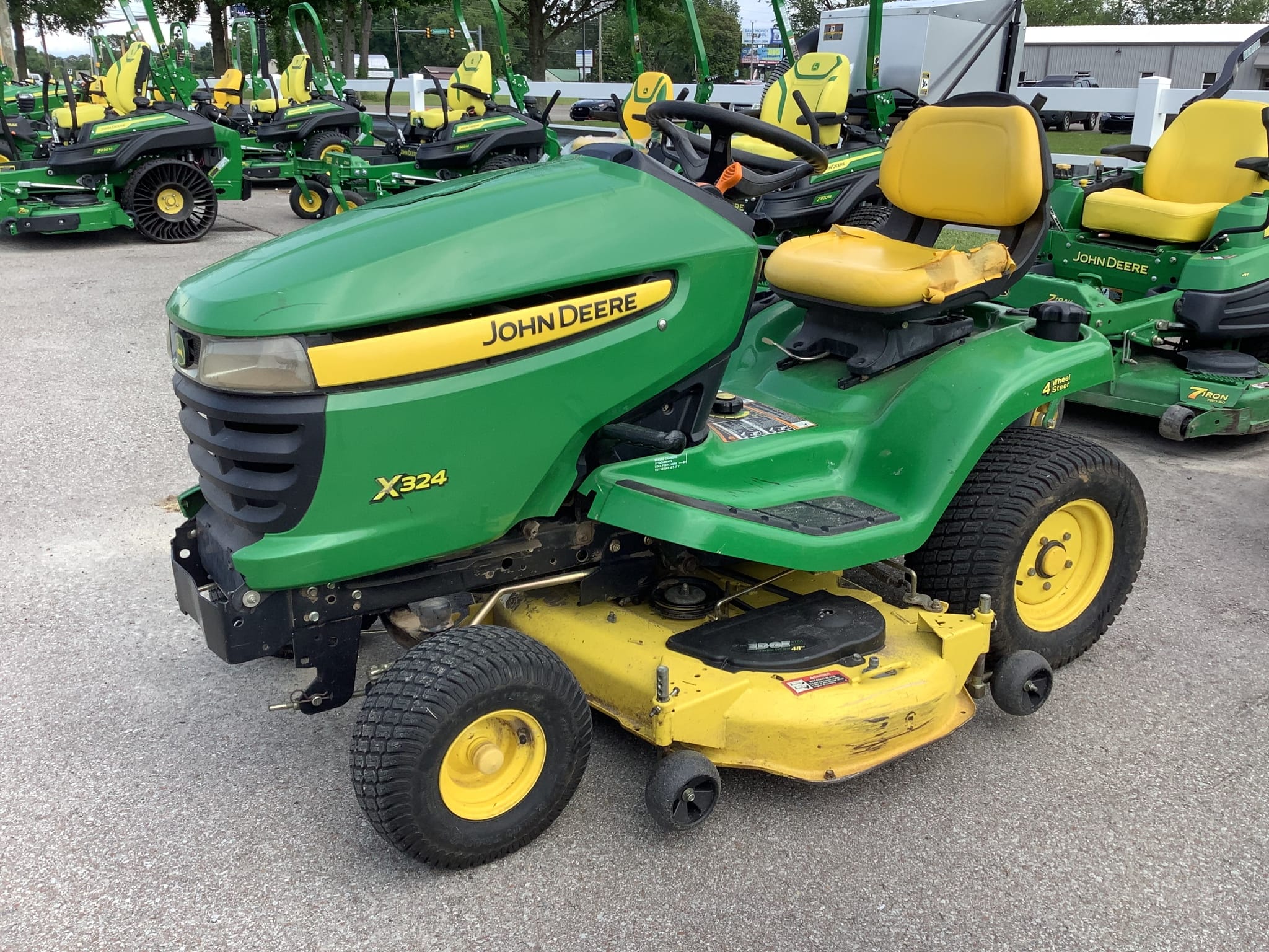Main image John Deere X324