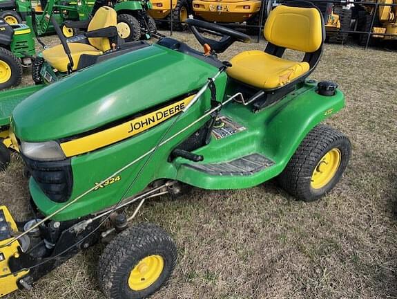 Image of John Deere X324 equipment image 2