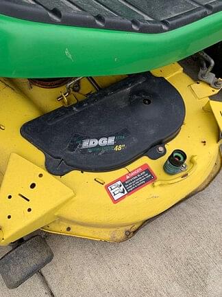 Image of John Deere X324 equipment image 1