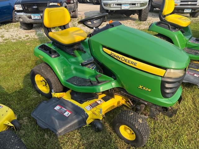 Image of John Deere X324 equipment image 2