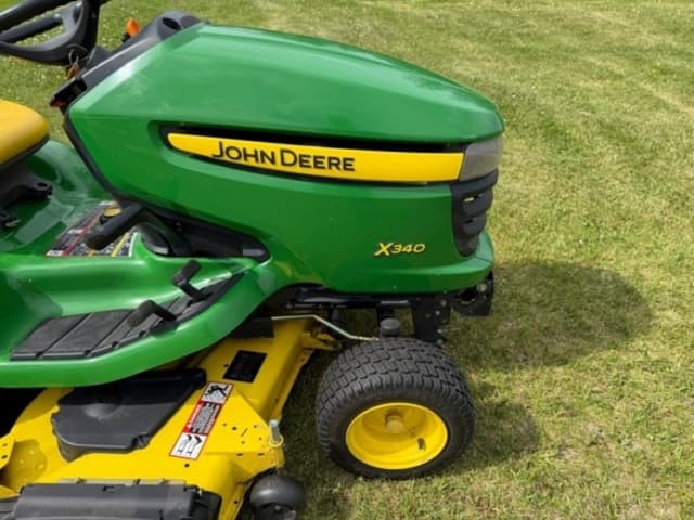 Image of John Deere X340 equipment image 4