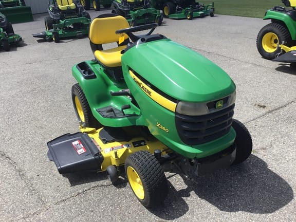 2008 John Deere X360 Equipment Image0