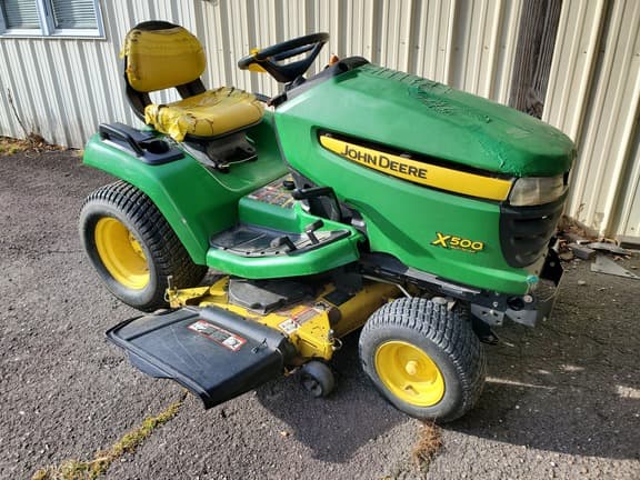 Image of John Deere X500 equipment image 3