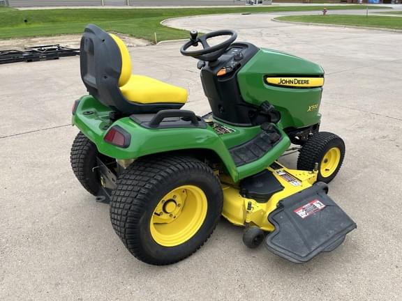 Image of John Deere X500 equipment image 4