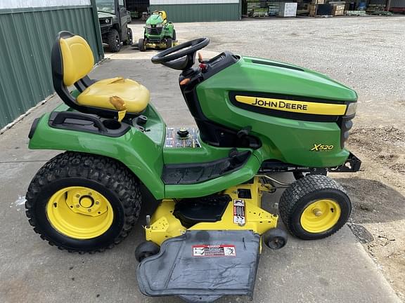 Image of John Deere X520 equipment image 3