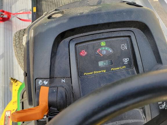 Image of John Deere X540 equipment image 2