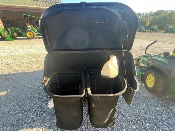 Image of John Deere X540 equipment image 2
