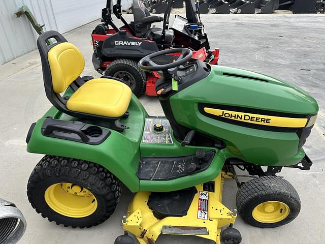 Image of John Deere X540 equipment image 4