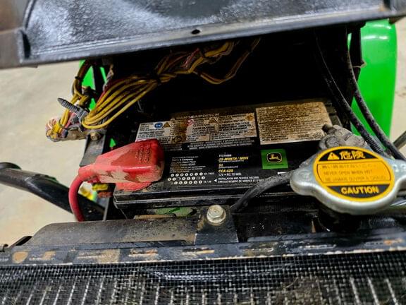 Image of John Deere X540 equipment image 4