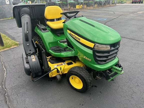 Image of John Deere X540 equipment image 1