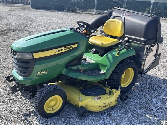 Image of John Deere X540 equipment image 2