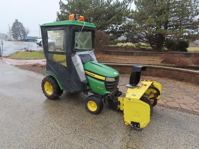 Image of John Deere X540 equipment image 1