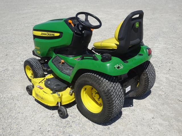 Image of John Deere X540 equipment image 4