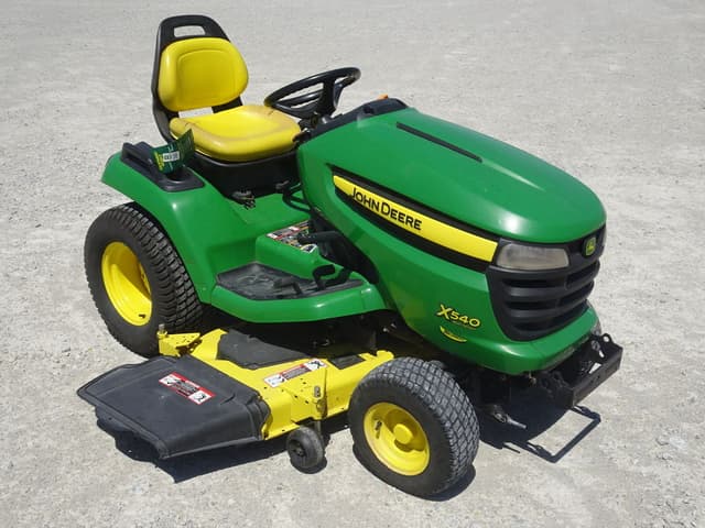 Image of John Deere X540 equipment image 1