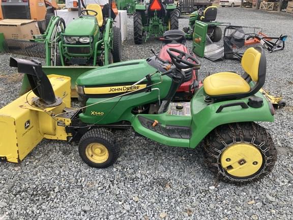 Image of John Deere X540 equipment image 1