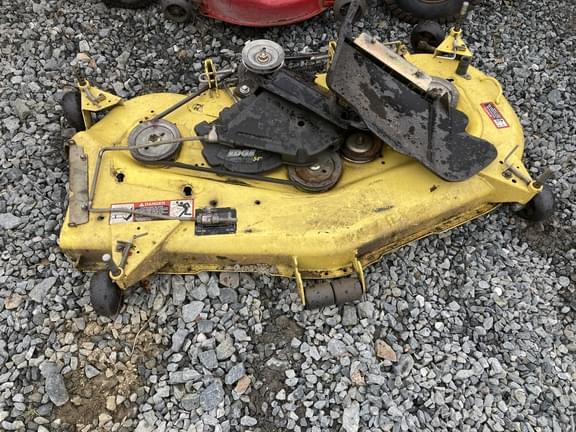 Image of John Deere X540 equipment image 4