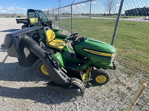 Image of John Deere X540 equipment image 4