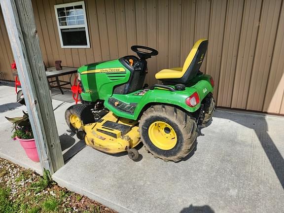 Image of John Deere X720 Primary image