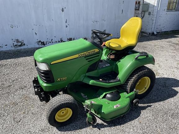 Image of John Deere X720 Primary image