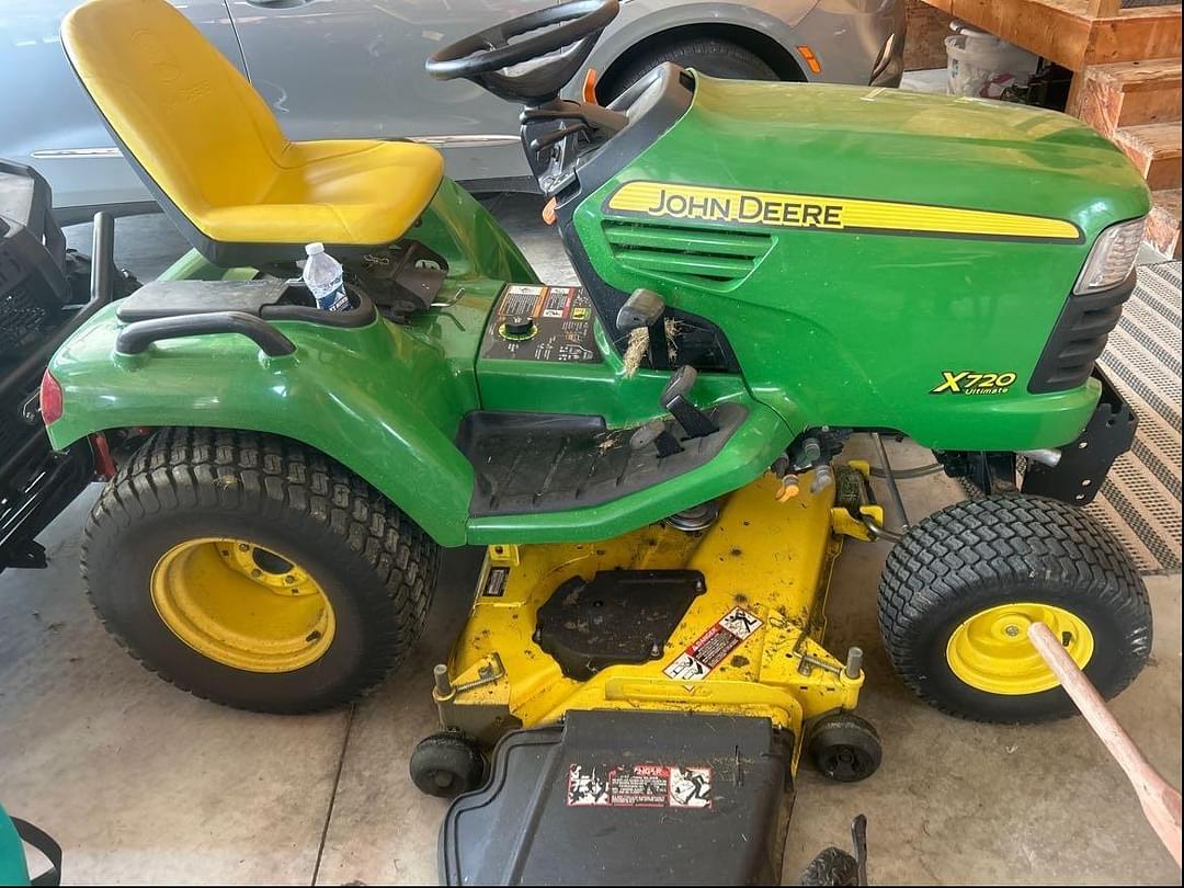 Image of John Deere X720 Primary image