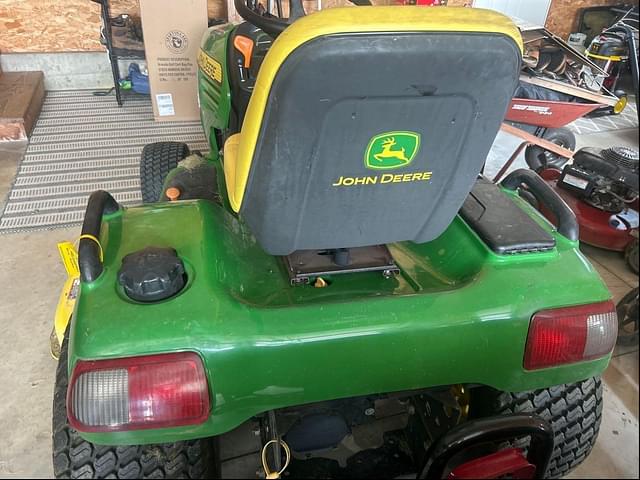 Image of John Deere X720 equipment image 3