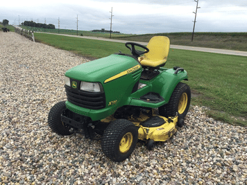 Main image John Deere X720