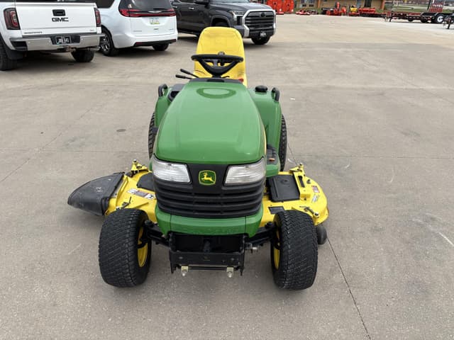 Image of John Deere X720 equipment image 2