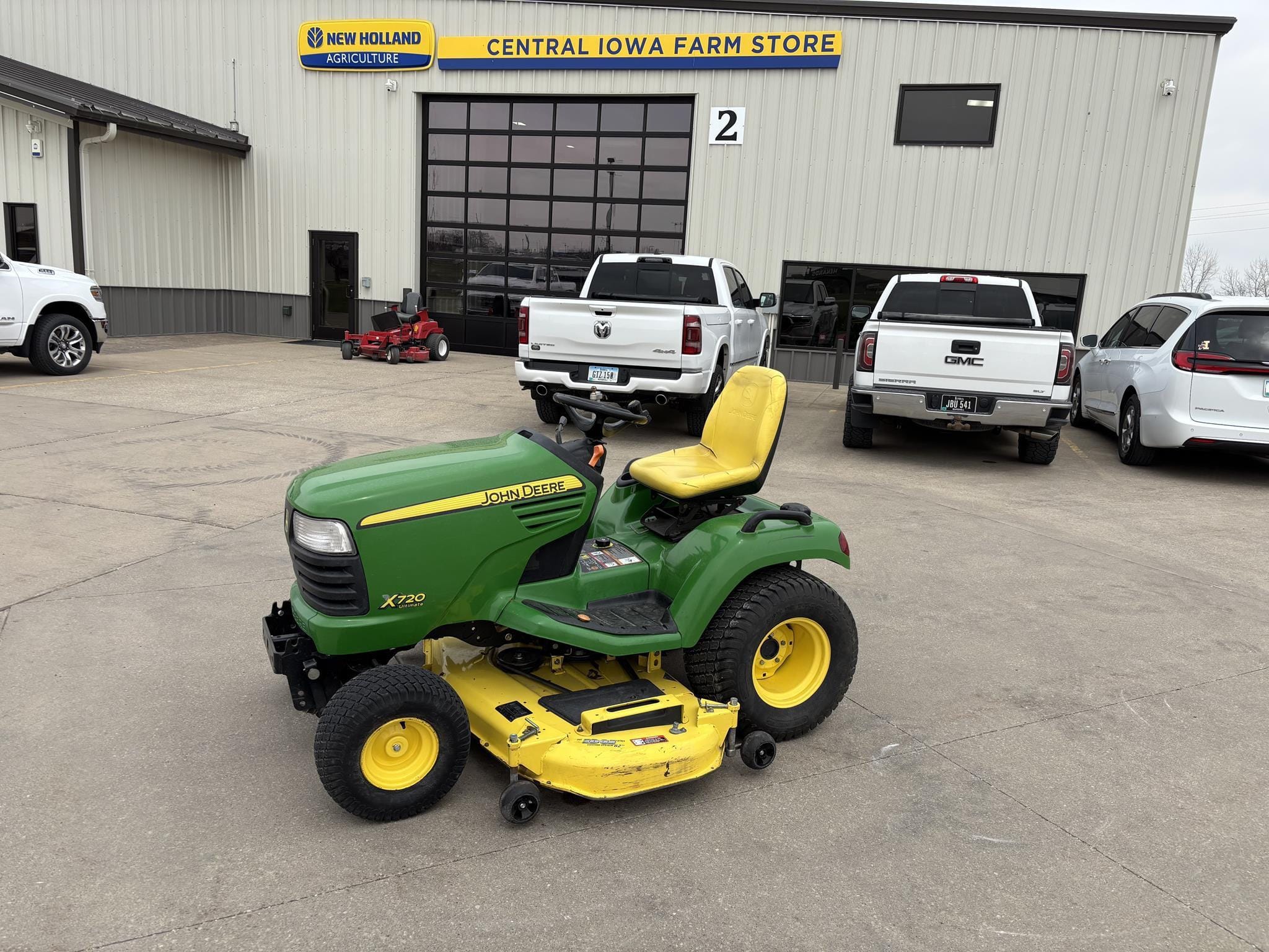 2008 John Deere X720 Equipment Image0