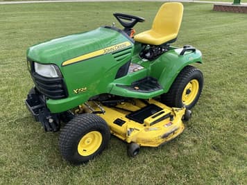 Main image John Deere X724