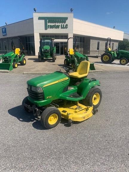 Main image John Deere X724