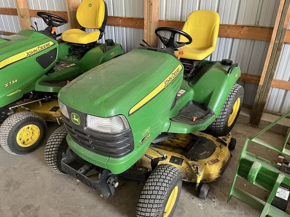 2008 John Deere X724 Equipment Image0