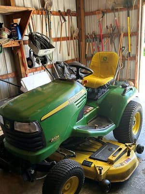2008 John Deere X724 Image