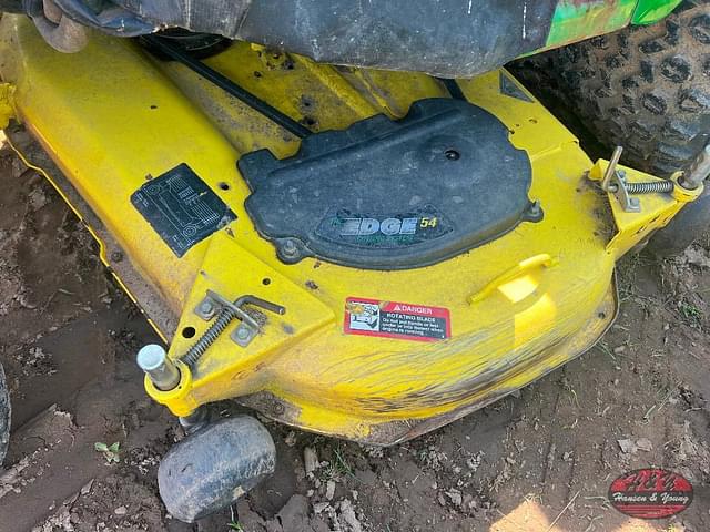Image of John Deere X728 equipment image 2