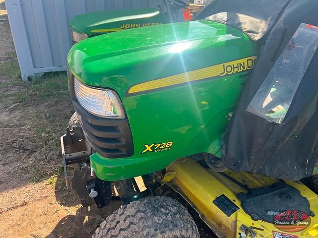 Image of John Deere X728 equipment image 3