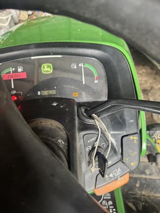 Image of John Deere X740 equipment image 2