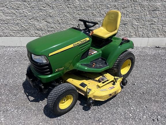 Image of John Deere X740 Primary image