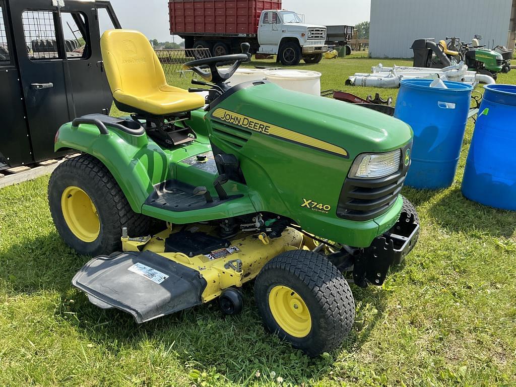 Image of John Deere X740 Primary image