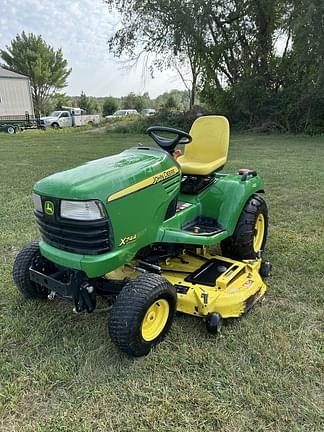 Image of John Deere X744 equipment image 1